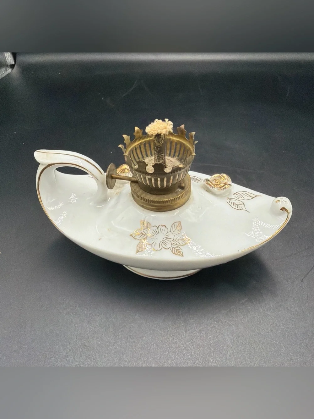 Vintage Mini 1 Handle Ceramic Porcelain Genie Oil Lamp 6 3/4